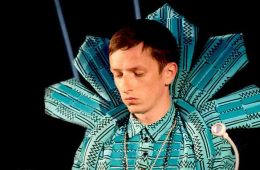 Totally Enormous Extinct Dinosaurs