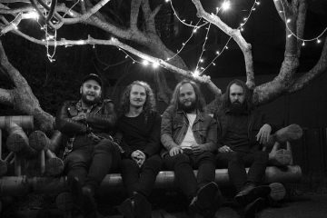 Elliot The Bull, Beast